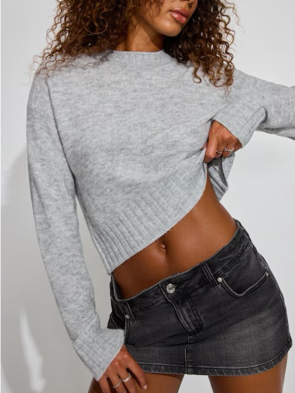 H&M | Grey Cropped Knit Sweater